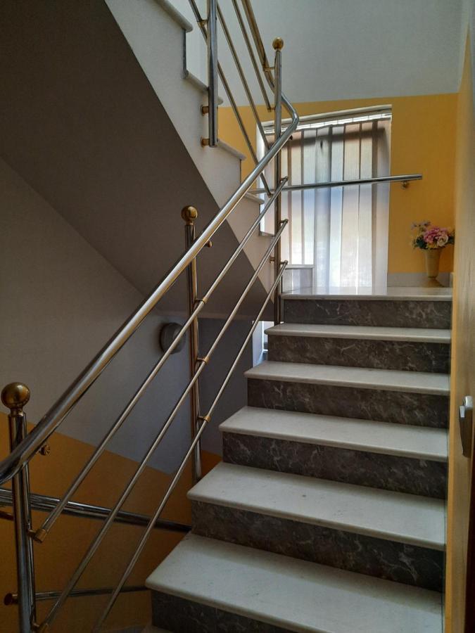 Rooms & Apartment Čehovin Postojna Buitenkant foto