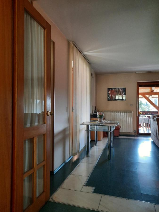 Rooms & Apartment Čehovin Postojna Buitenkant foto