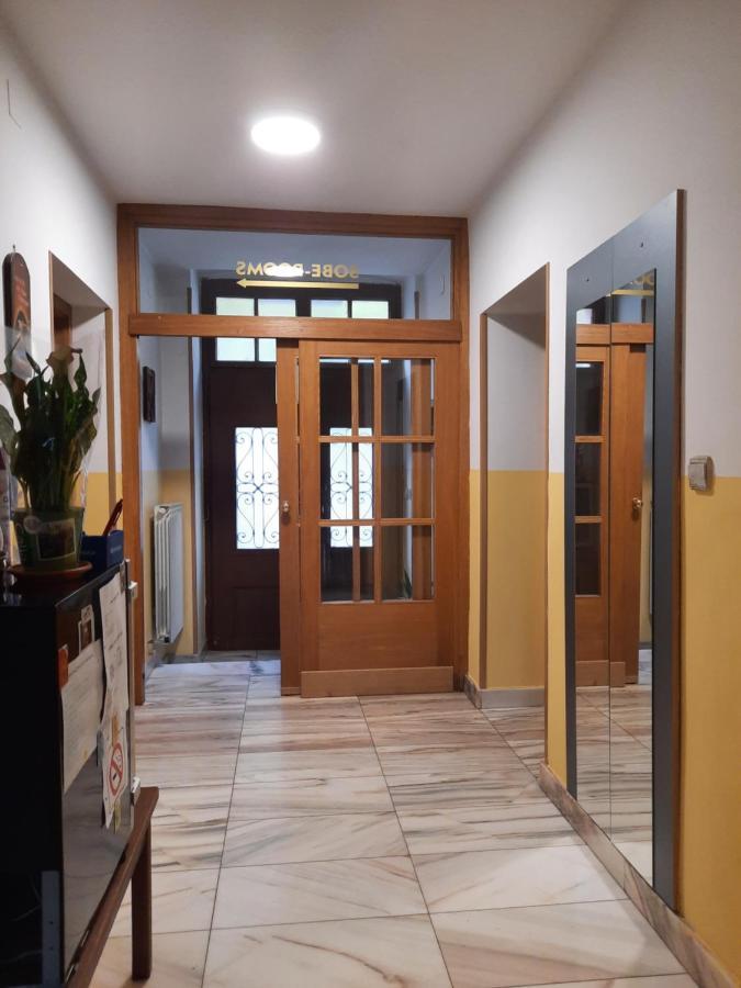Rooms & Apartment Čehovin Postojna Buitenkant foto